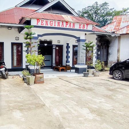 Reddoorz Syariah At Penginapan Eby Padang Luaran gambar