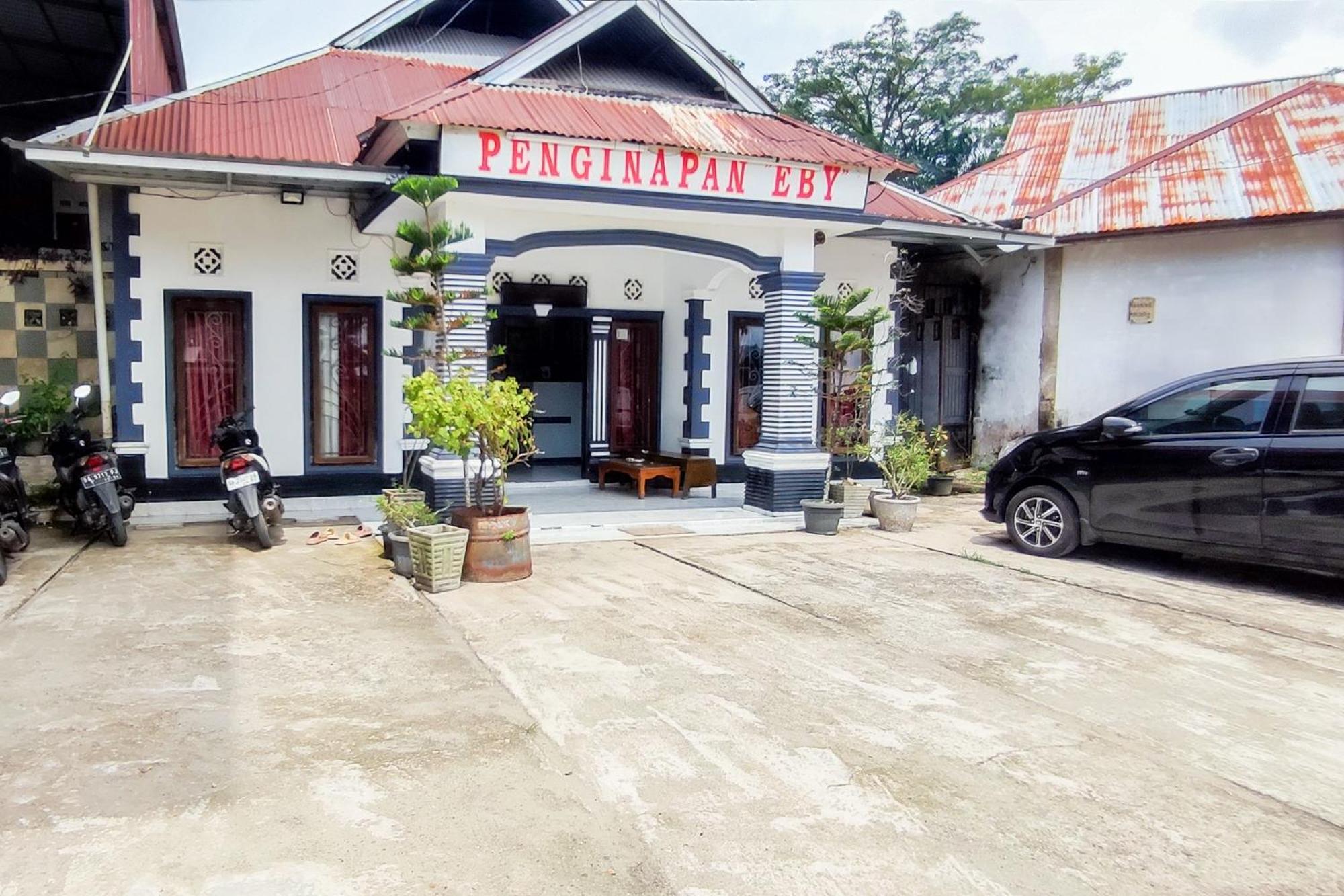 Reddoorz Syariah At Penginapan Eby Padang Luaran gambar